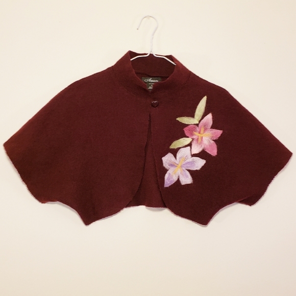 Amore Floral Wool Cropped Shrug Cardigan - Picture 2 of 7